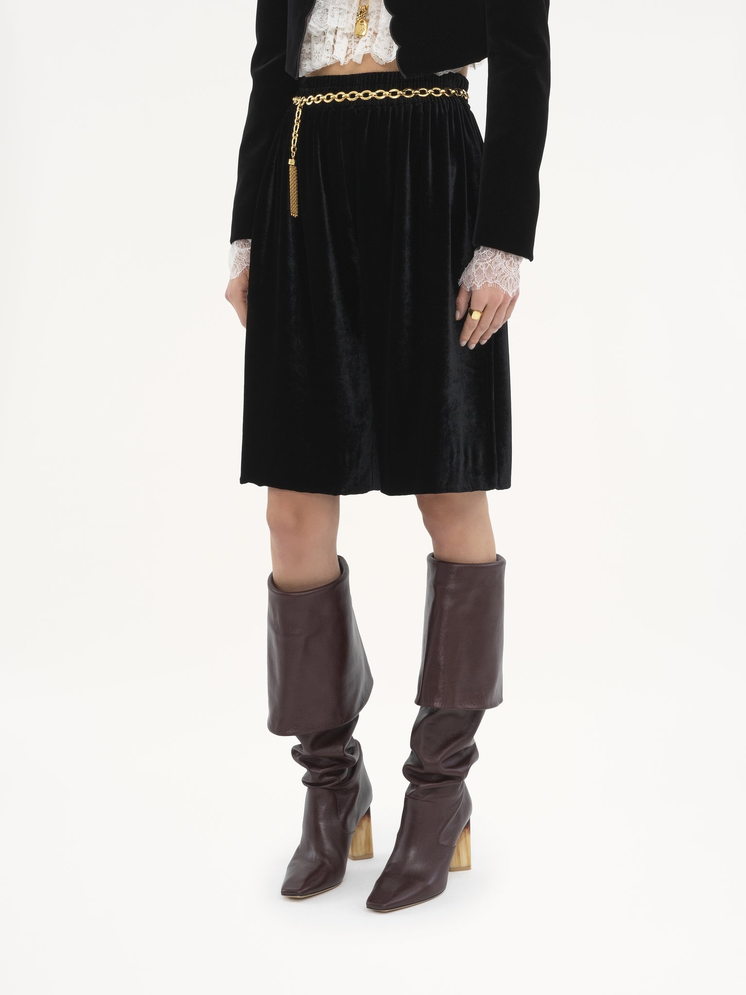 FLUID BERMUDA SHORTS IN VELVET - 4