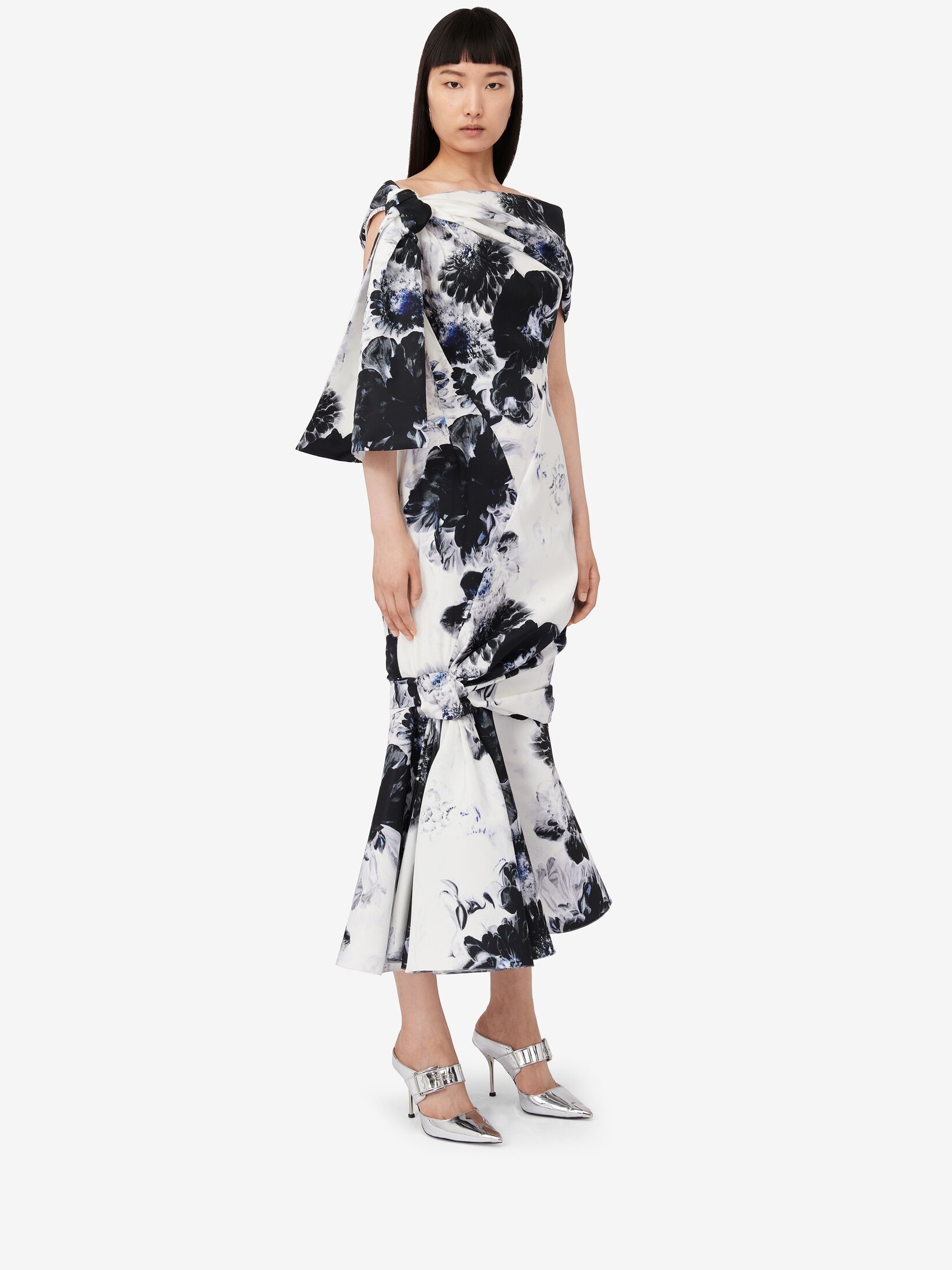 Women's Chiaroscuro Off-the-shoulder Dress in White/black/electric Blue - 3