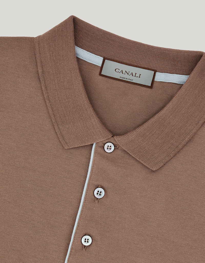 TAUPE COTTON POLO SHIRT WITH CONTRASTING PIPING ON THE BUTTON PLACKET 4