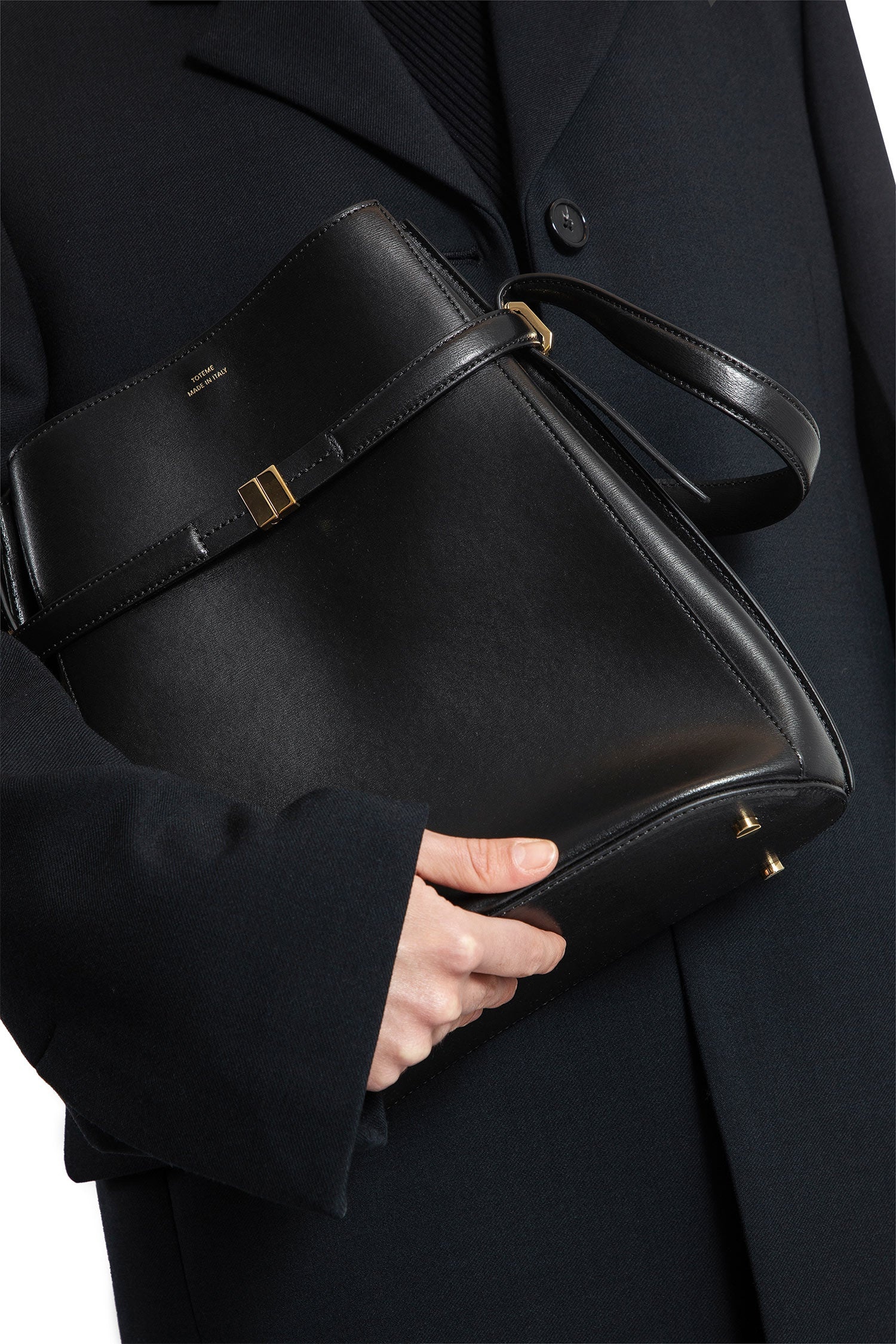 Belted-Leather-Bucket-Bag - 5