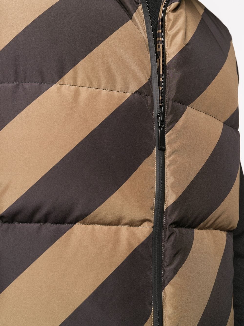 reversible quilted gilet - 5