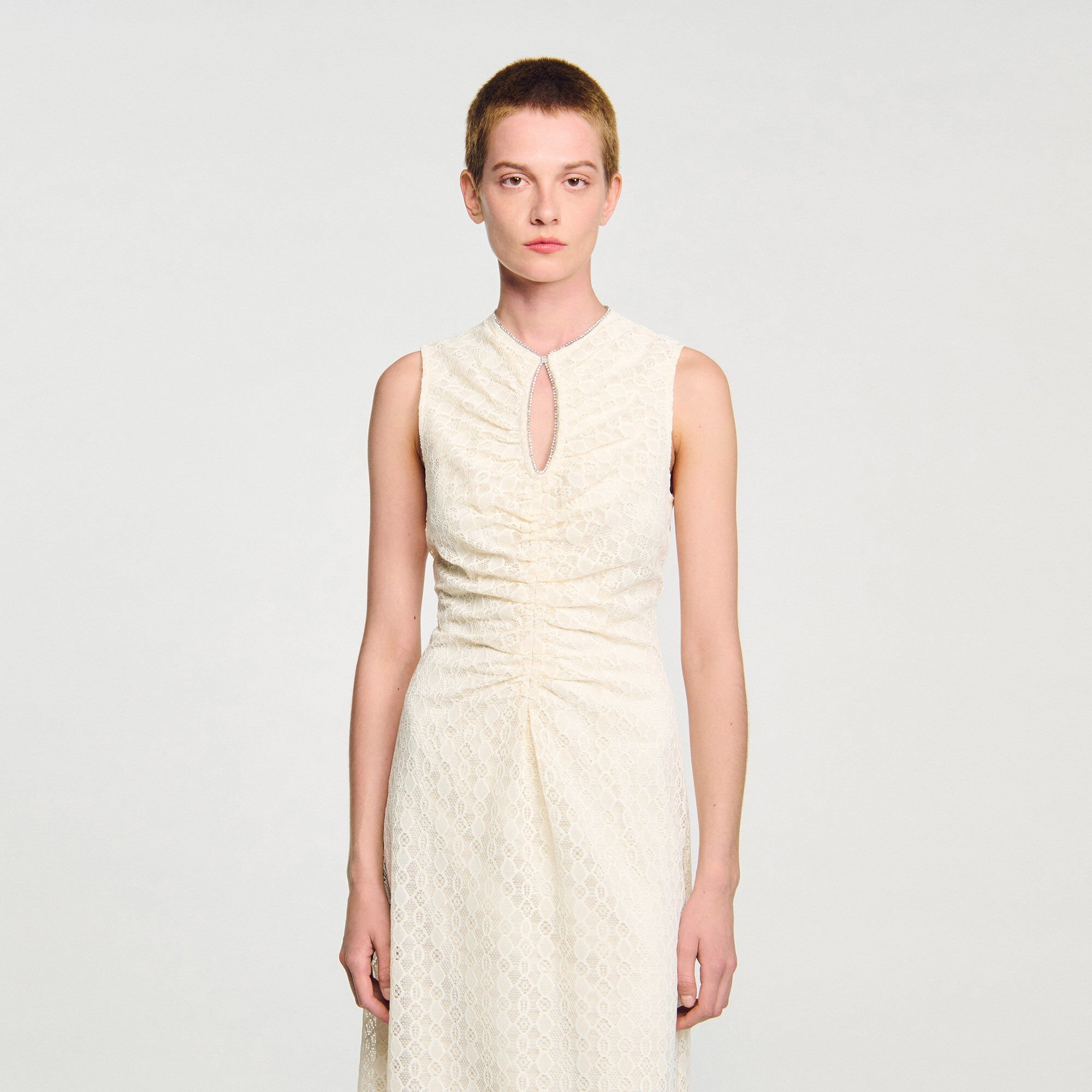 LACE KEYHOLE MAXI DRESS - 4