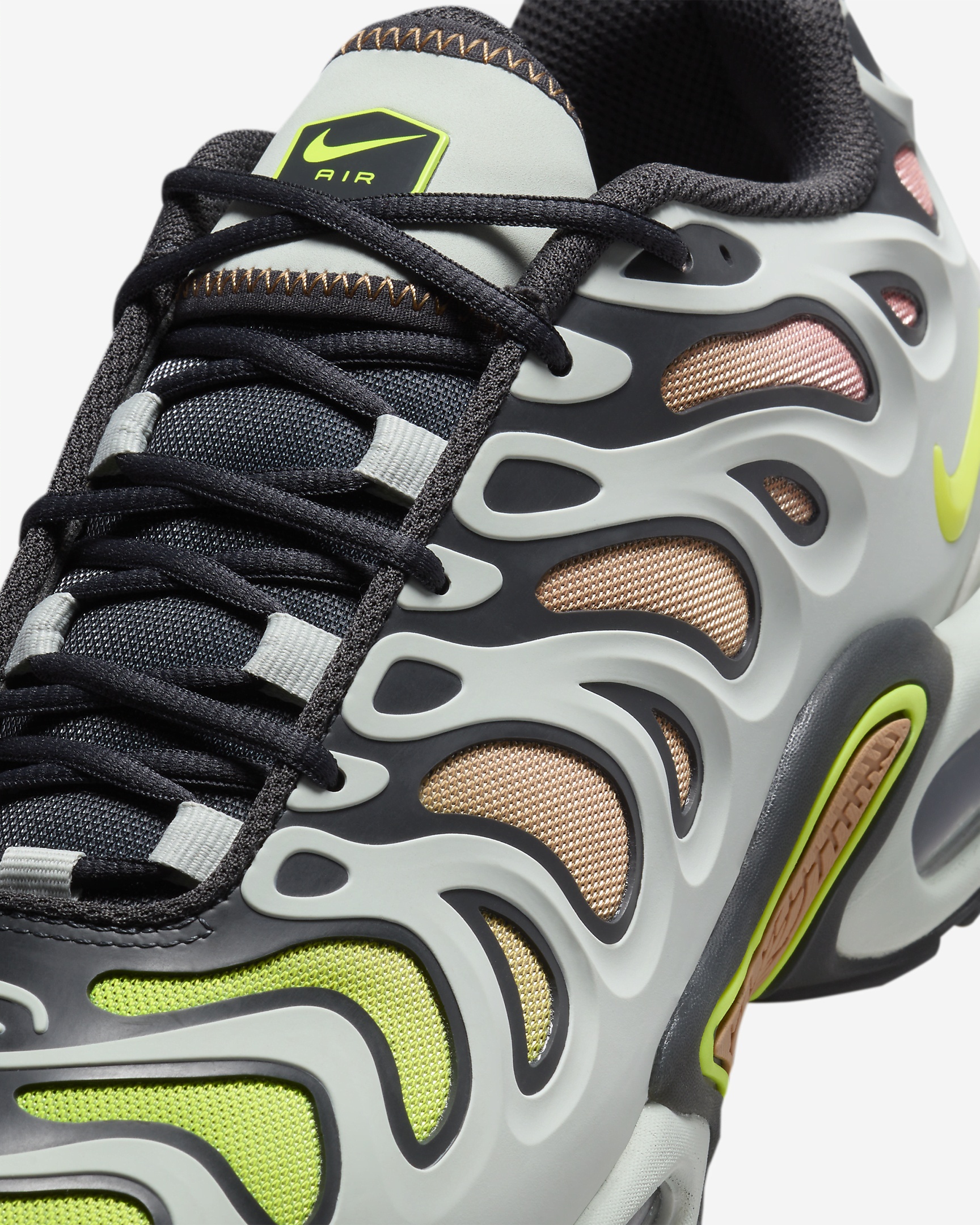 Nike Air Max Plus Drift Men's Shoes - 7