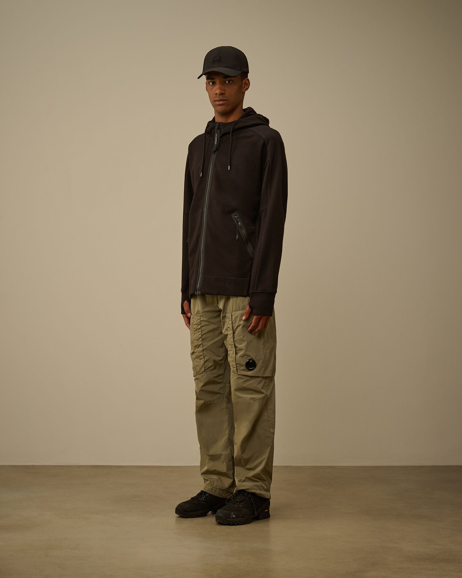 Diagonal Raised Fleece Goggle Sweatshirt - 2
