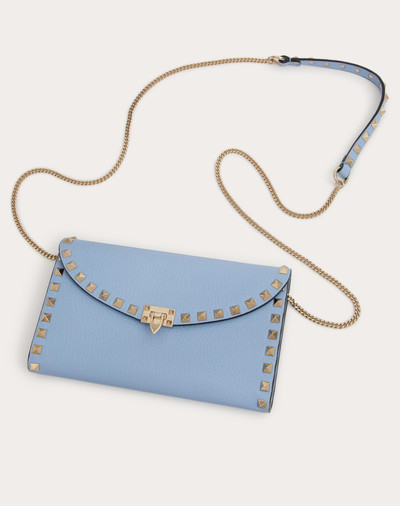 Valentino ROCKSTUD WALLET WITH CHAIN IN GRAINY CALFSKIN outlook