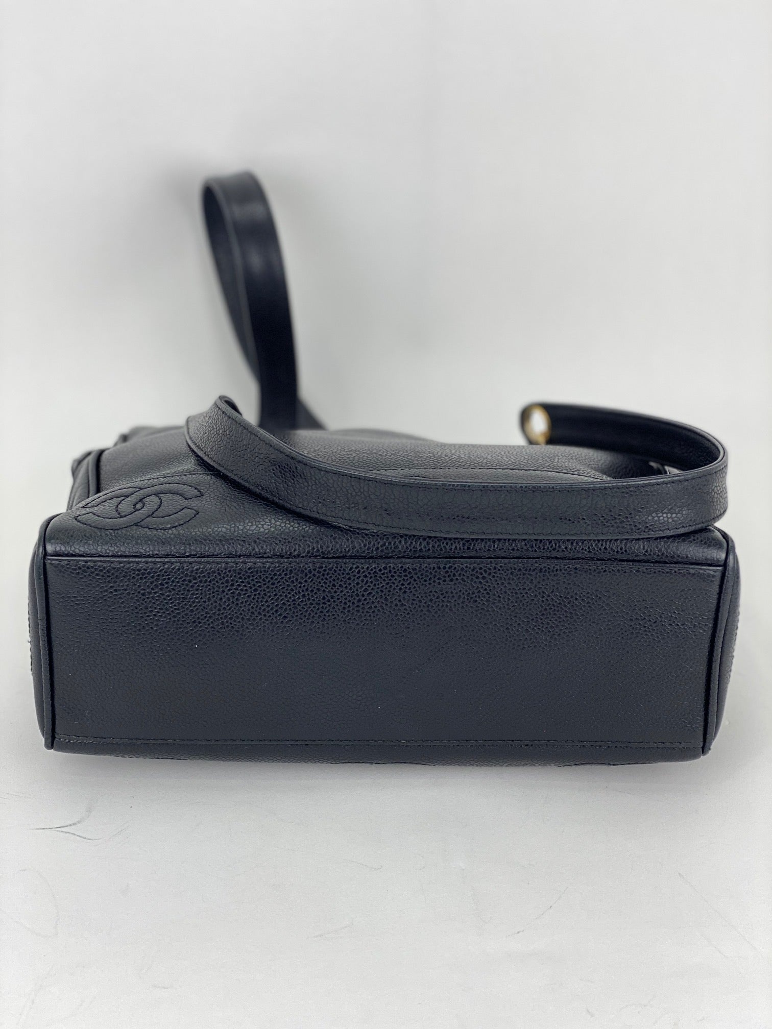 CHANEL Vintage Black Caviar Leather CC Zip Tote Shoulder Bag w/added insert  Pre owned - 5