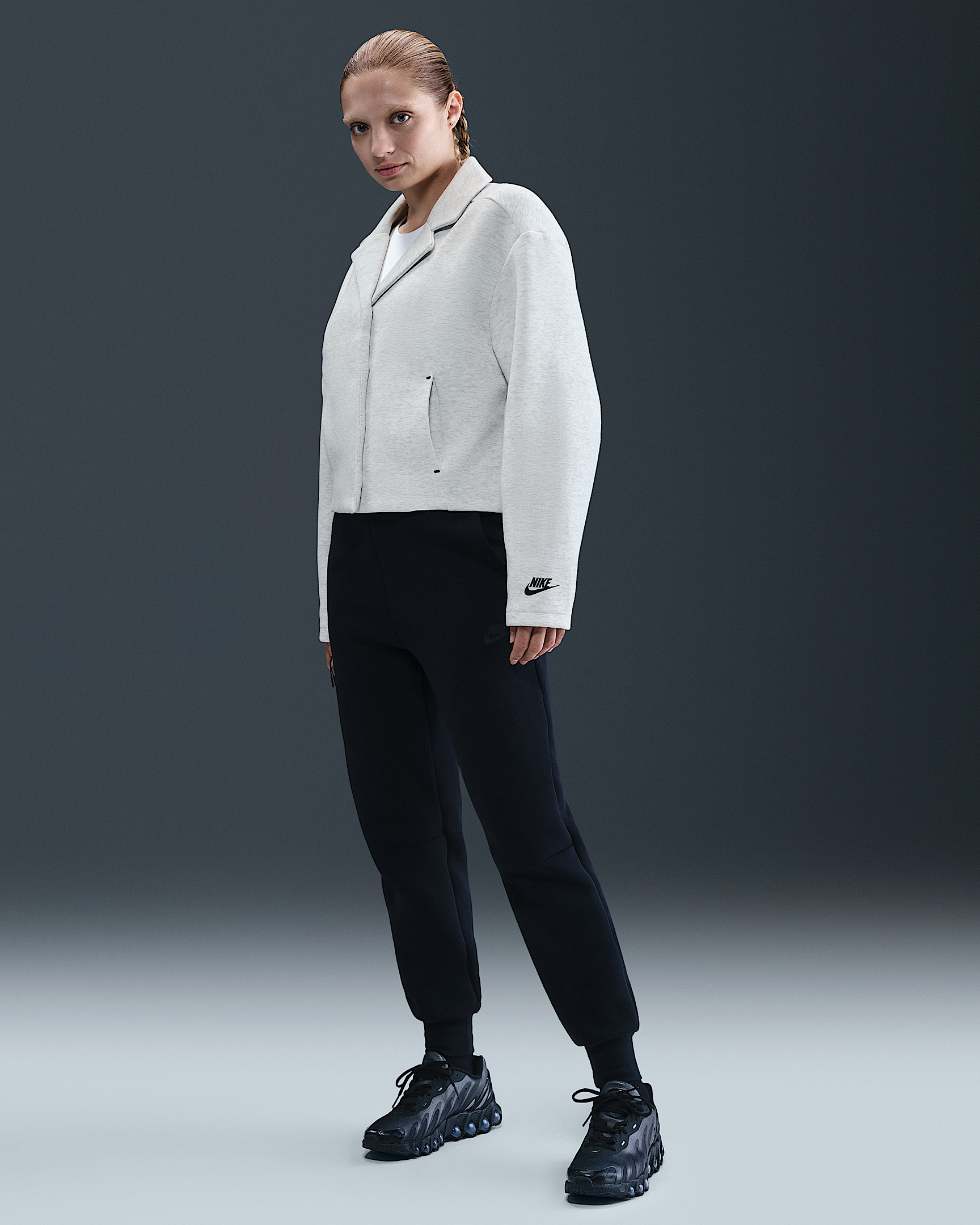 Nike Sportswear Tech Fleece Women's Tailored Jacket - 4