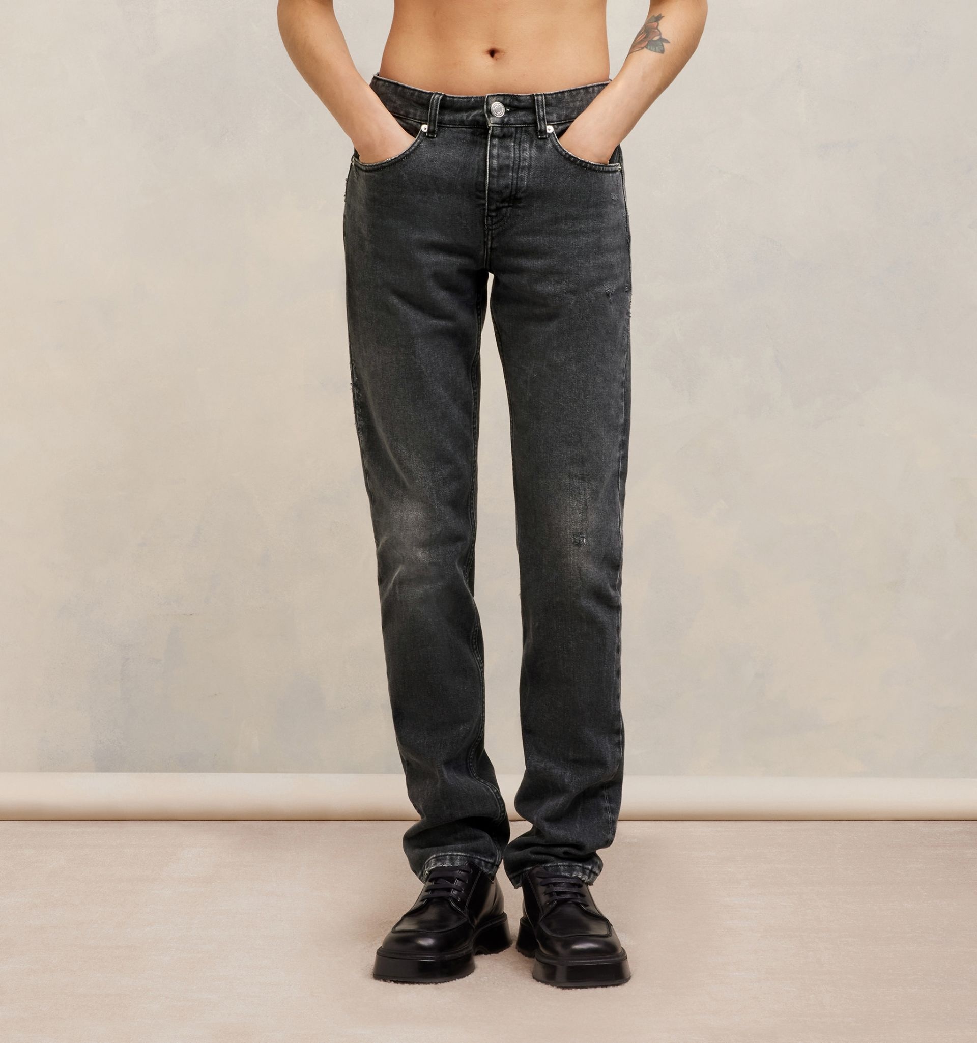 Classic Fit Jeans - 6