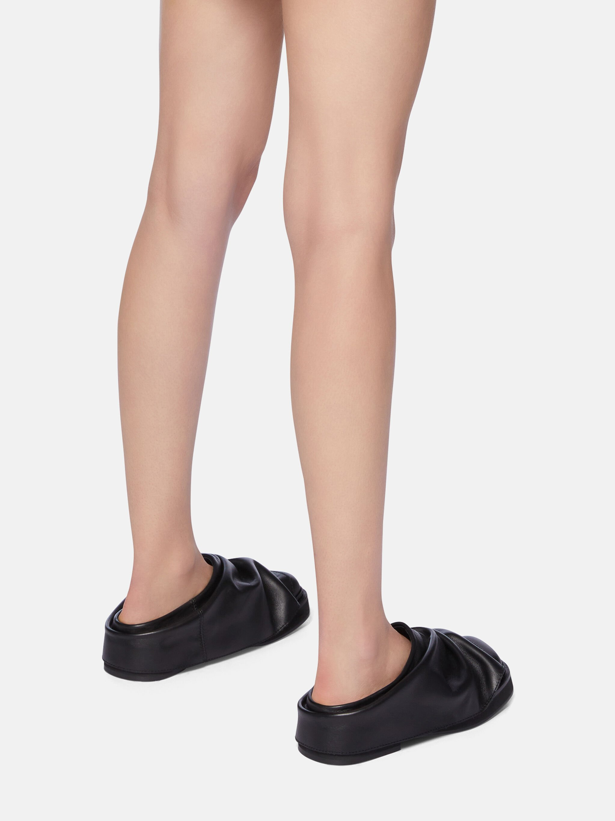 ''MINI ROBIN'' BLACK SABOT - 4