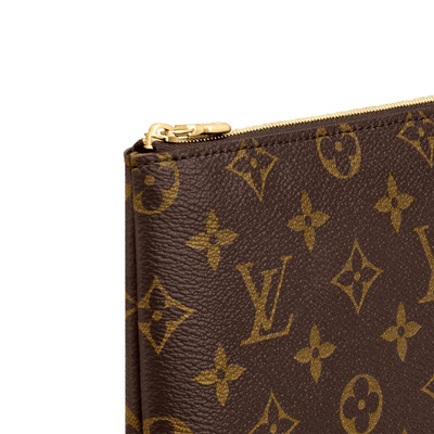 Louis Vuitton Etui Voyage MM outlook