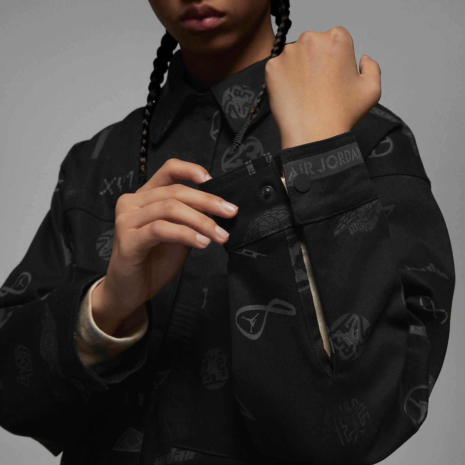 (WMNS) Air Jordan Trucker Jacket 'Black' DX0385-010 - 3