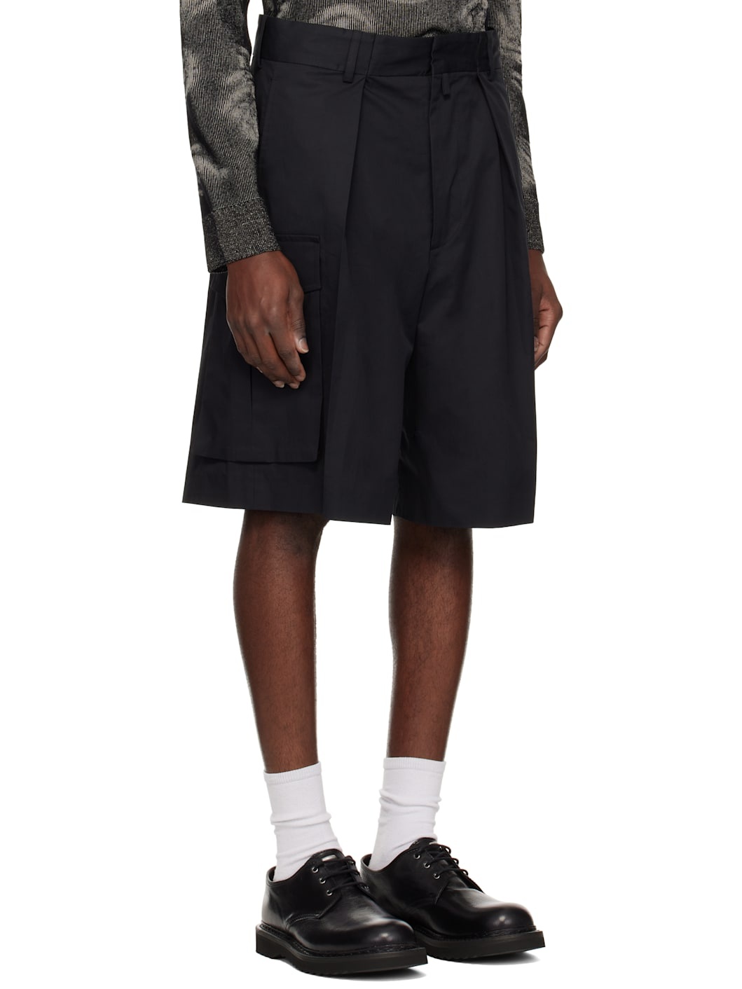 Black Pleated Cargo Shorts - 2