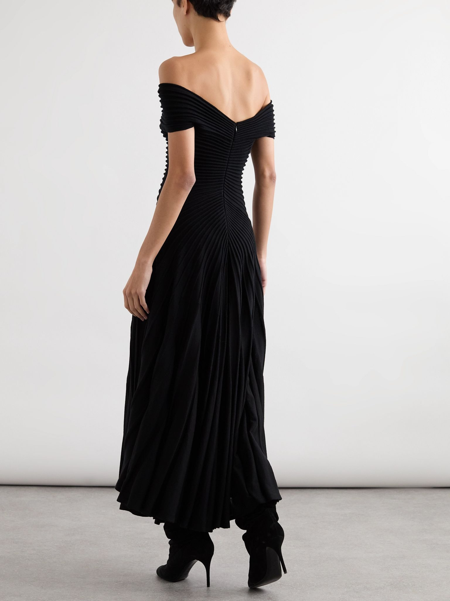 Off-the-shoulder asymmetric ribbed wool midi dress Black - 3