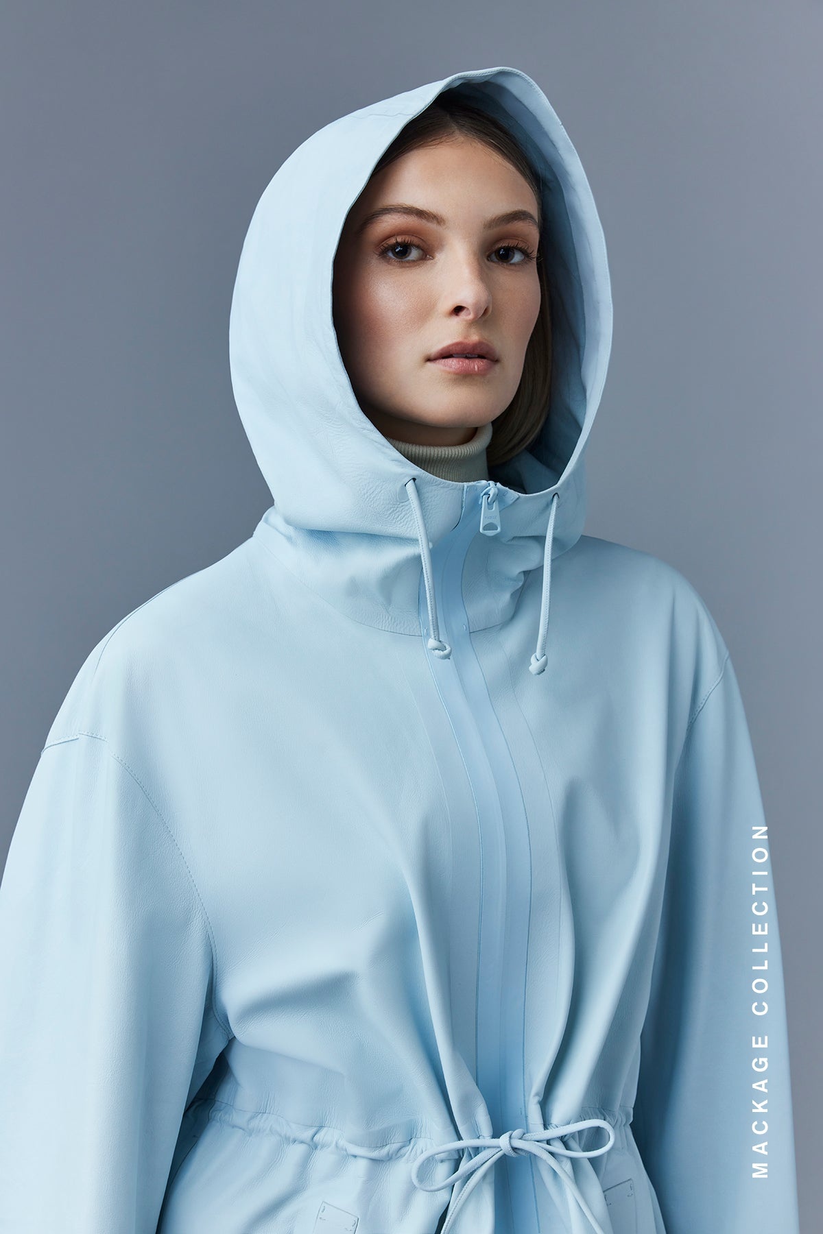 AUTUMN Monochromatic leather coat with hood - 2