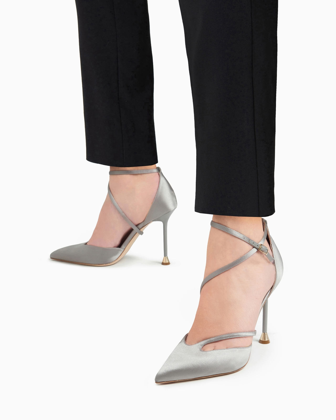 Satin court shoes with strap - 6