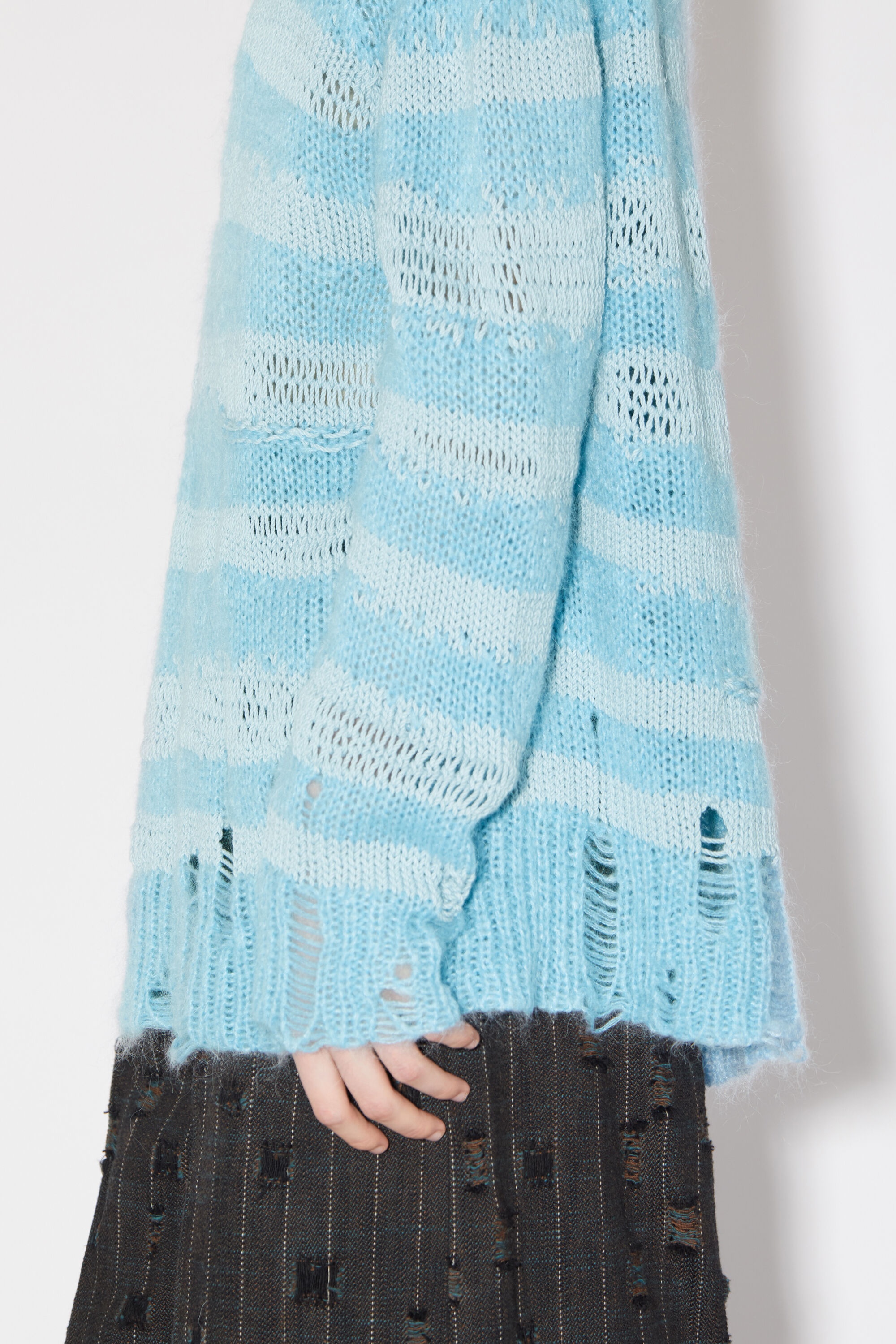 Distressed stripe jumper - Sky blue/powder blue - 4