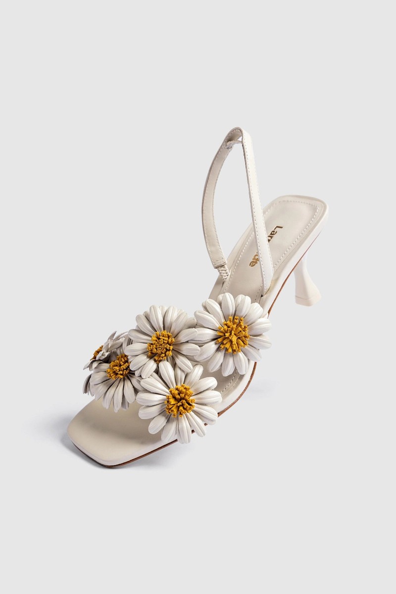 Larroudé Fiore Sandal Ivory Leather outlook
