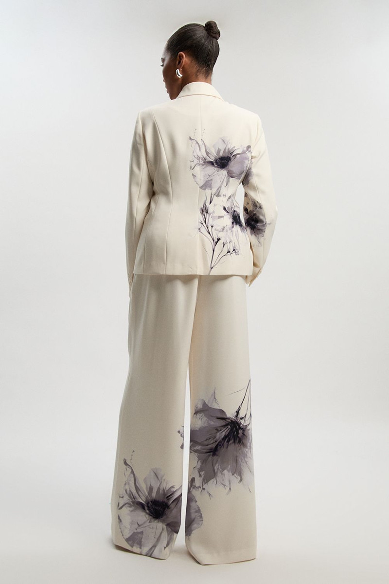 Plus Size Floral Placement Tailored Crepe Pleat Printed Detail Wide Leg Trousers 5