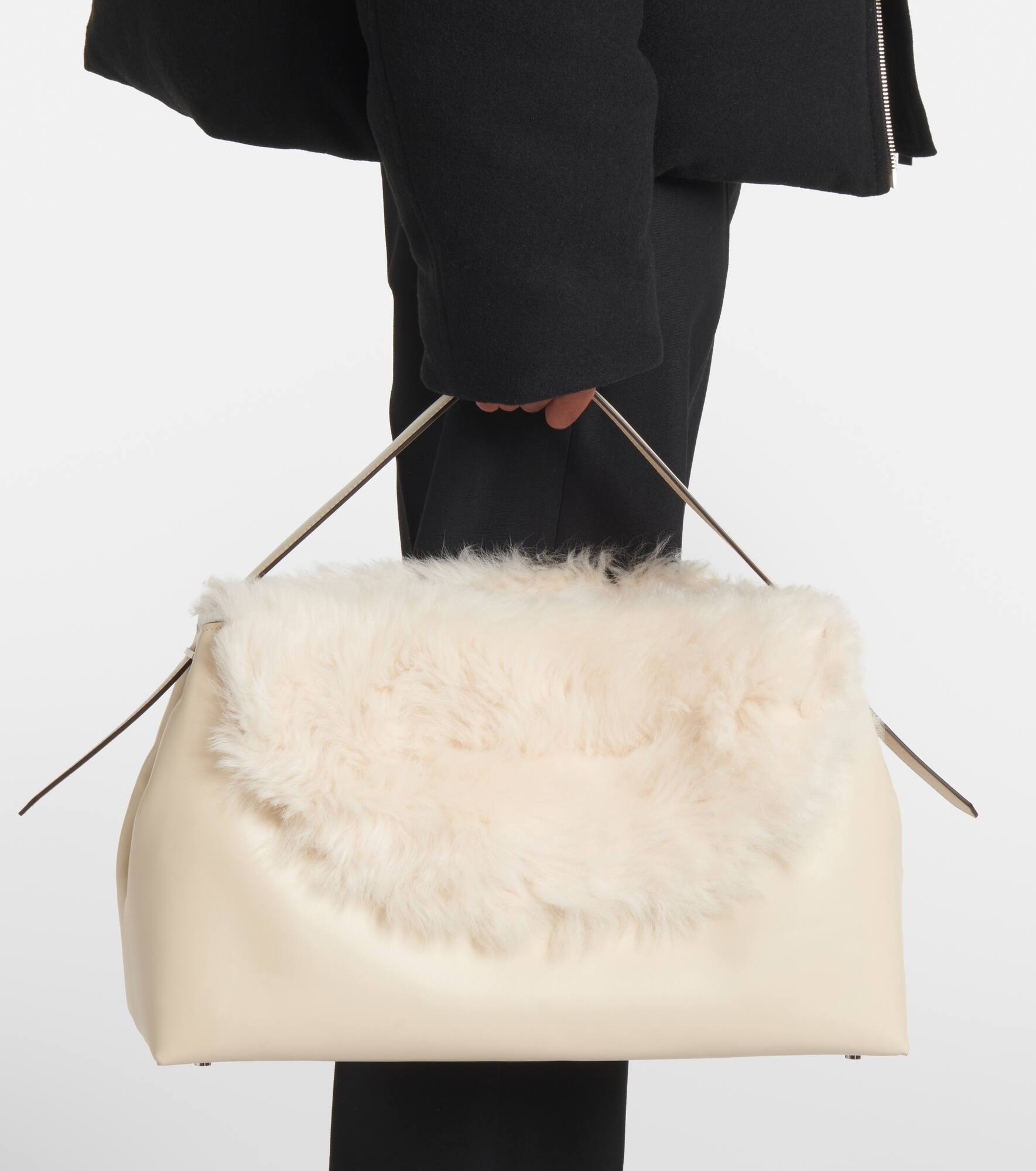 T-Lock Large shearling-trimmed shoulder bag - 2