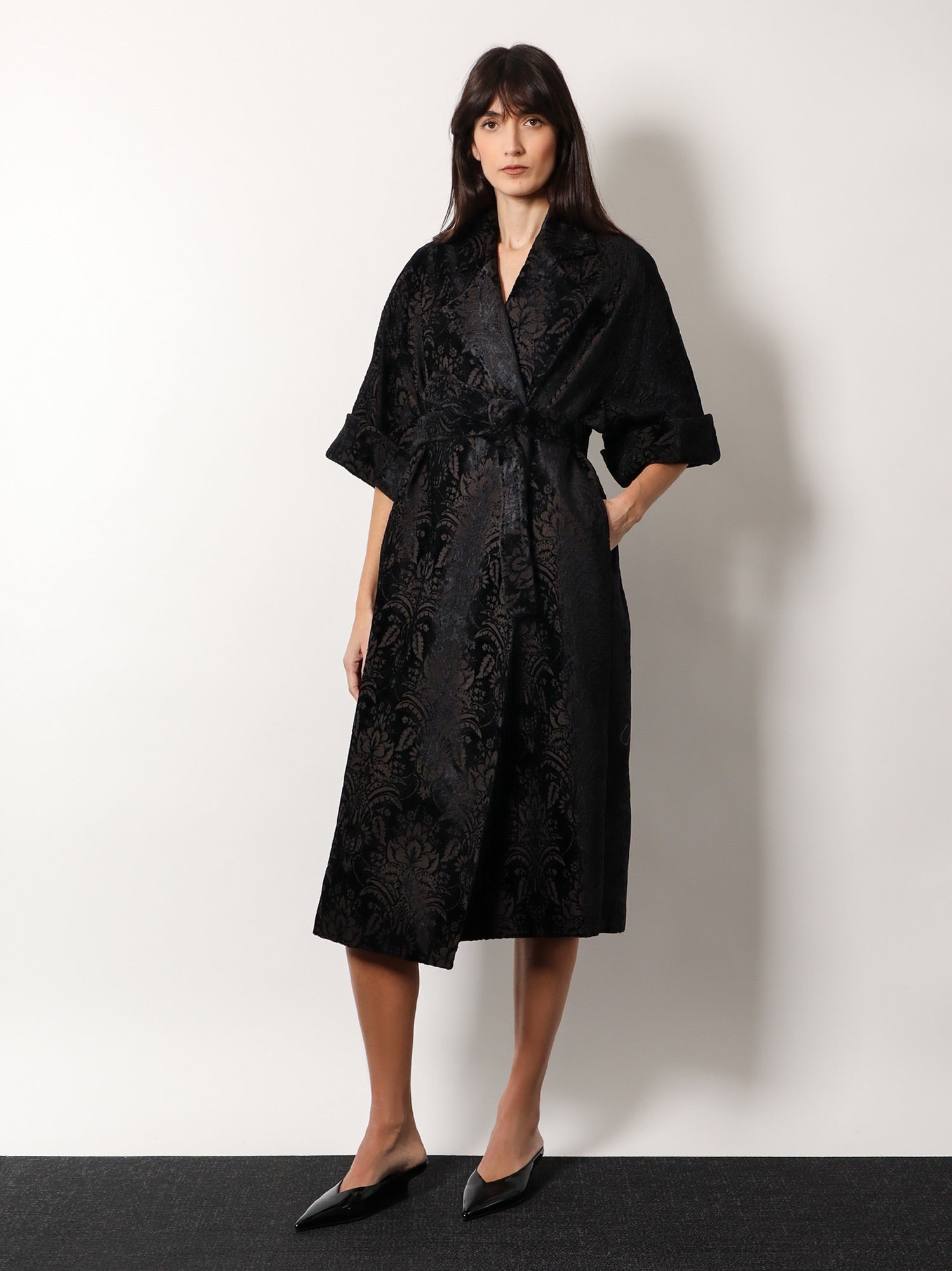 Max Mara Edolo Oversize Velvet Coat With Damask Motif - 2