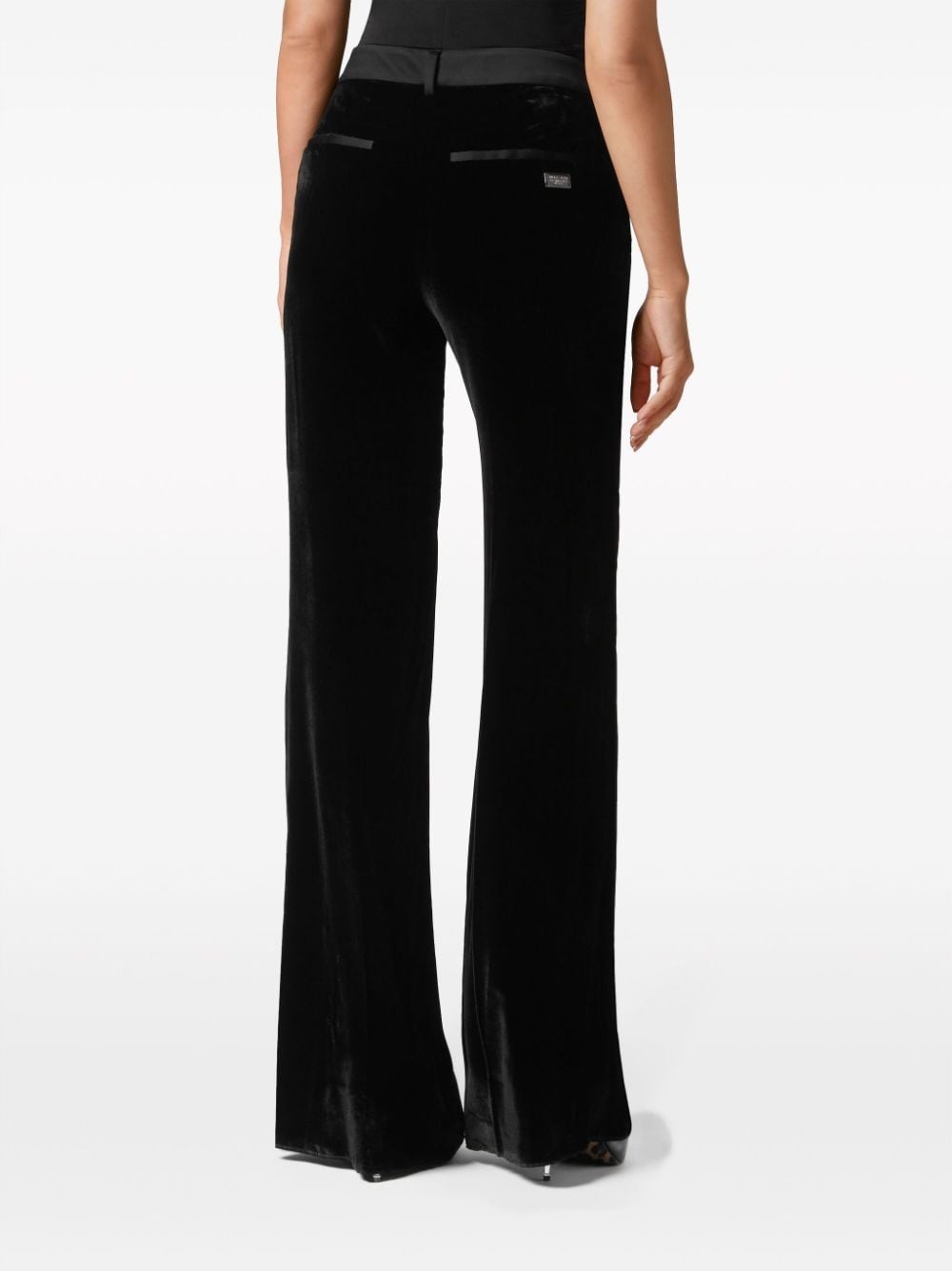 logo-patch velvet flared trousers - 4