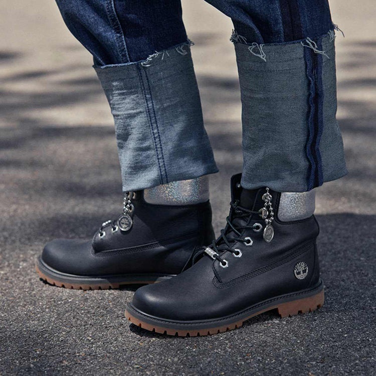 (WMNS) Timberland Heritage 6 Inch Waterproof Boots 'Black Full Grain with Silver Collar' A2M8GW - 7