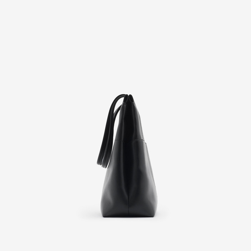 Burberry Snip Tote outlook