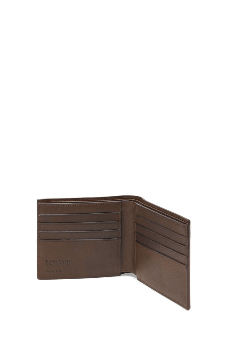 Bifold wallet in vegetable-tanned calfskin 3