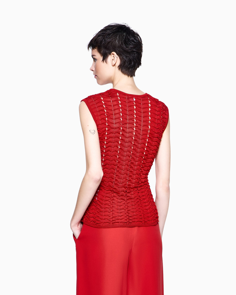 VISCOSE TOP WITH A RUFFLE MOTIF 3