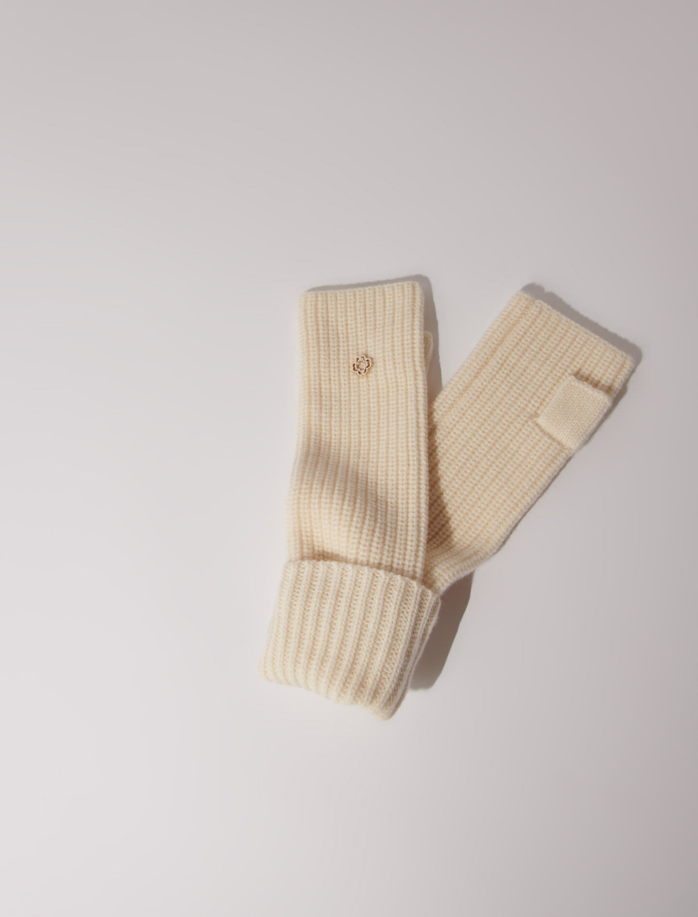 Wool and cashmere mittens - 4