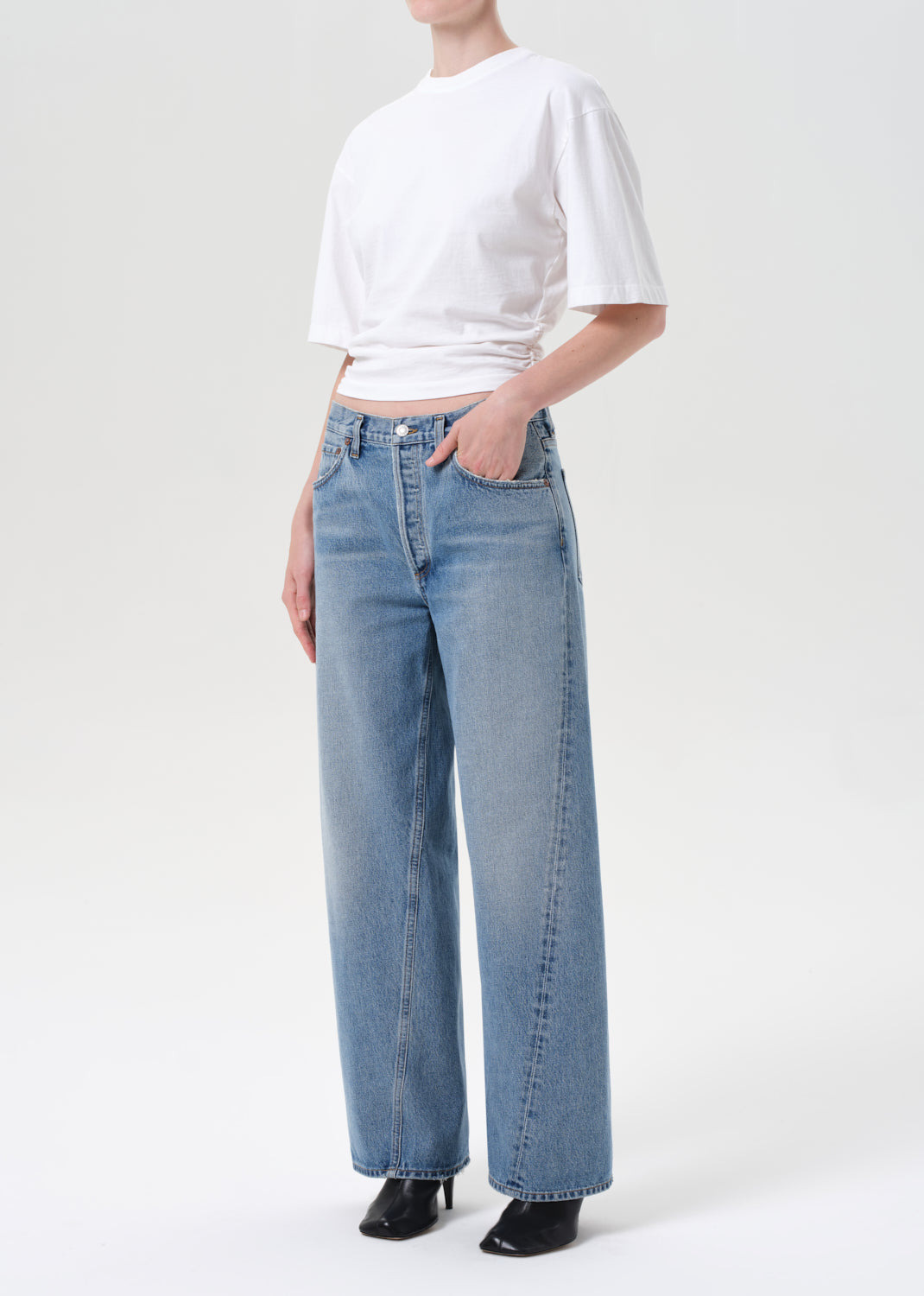 SHARI TEE IN WHITE - 5