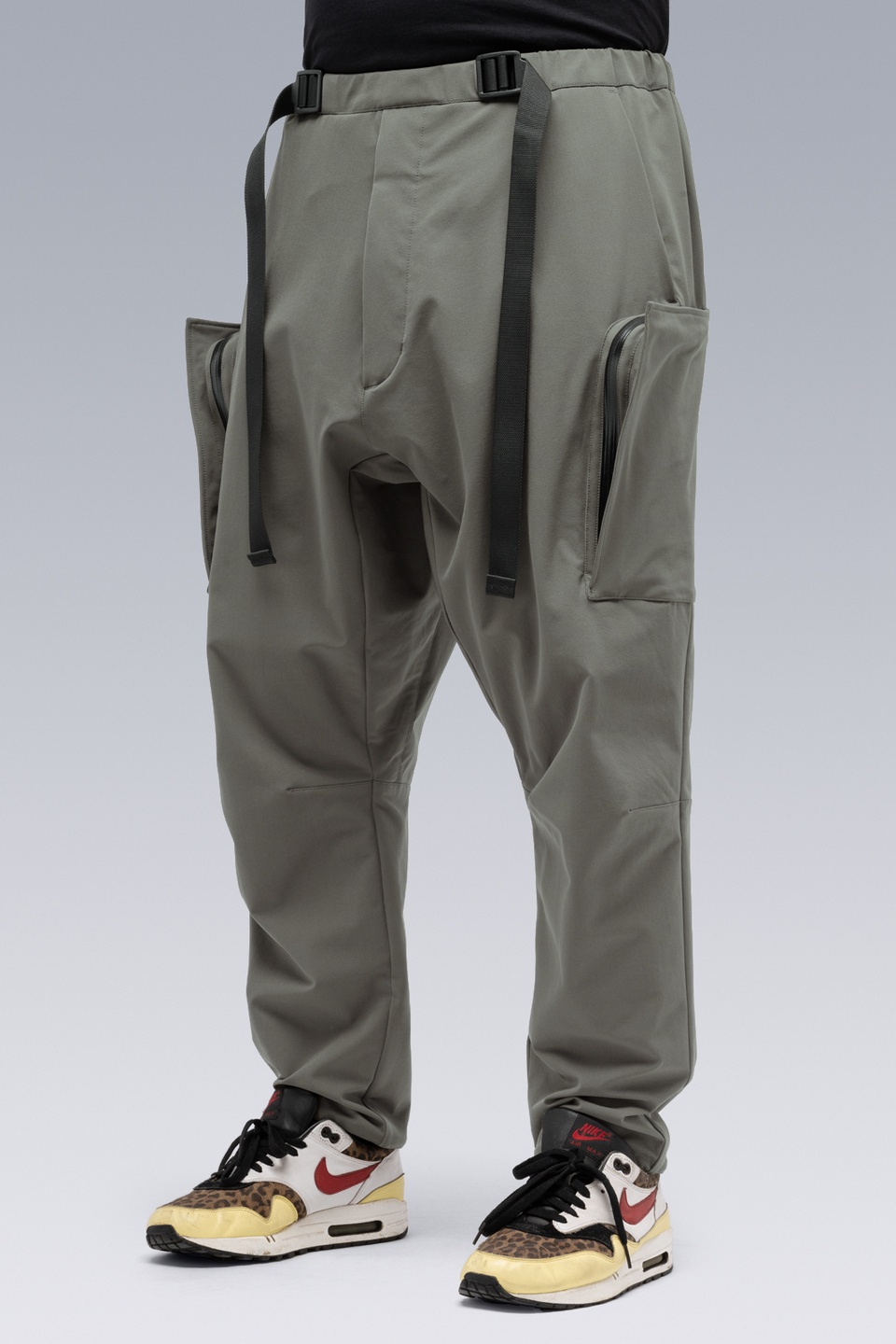 P31A-DS schoeller® Dryskin™ Drawcord Cargo Trouser Alpha Green - 4