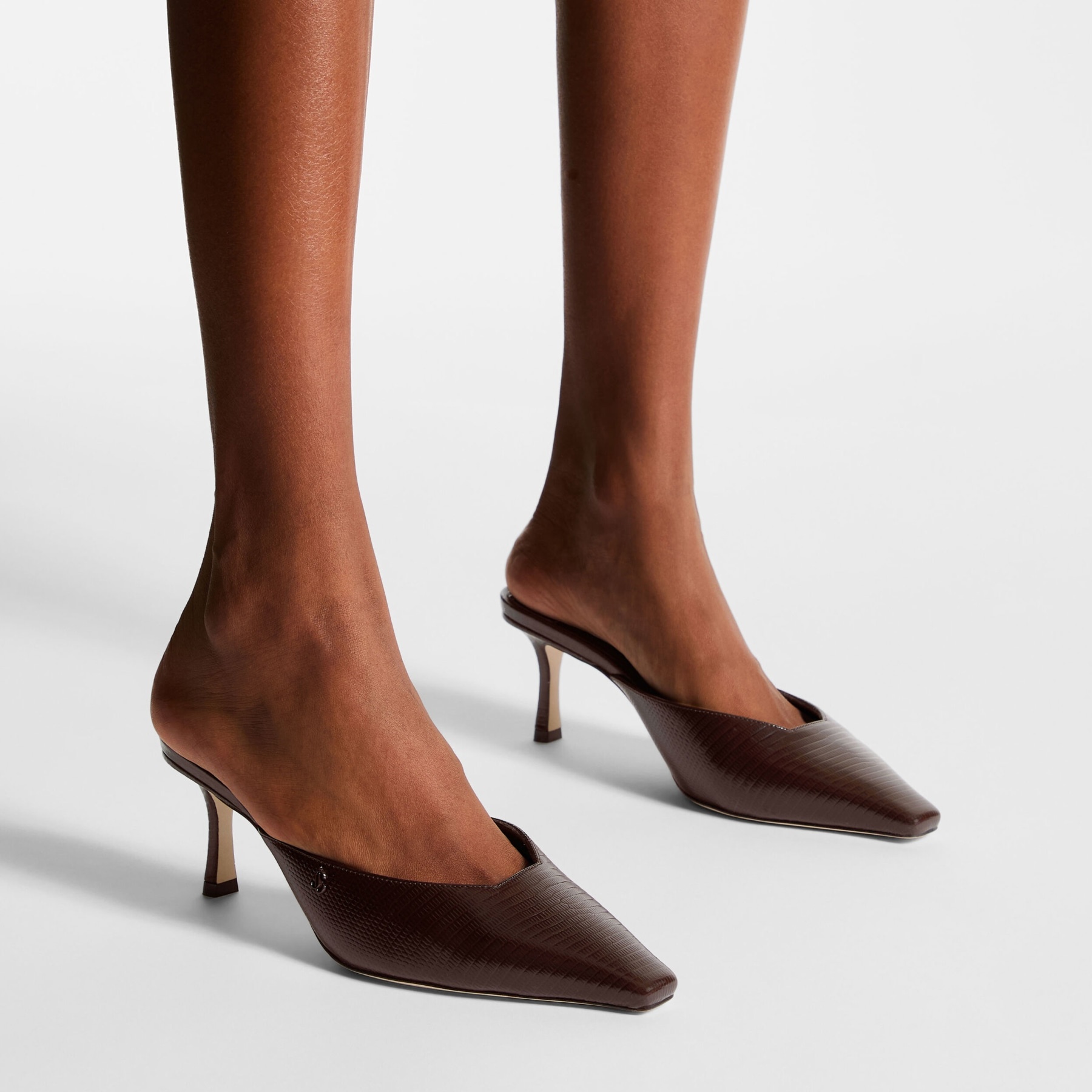 JIMMY CHOO ウィウィ65エンホスハンフス VIVI65CWN COFFEE Vivi 65 | Coffee Lizard Printed Leather Mules | JIMMY CHOO CA