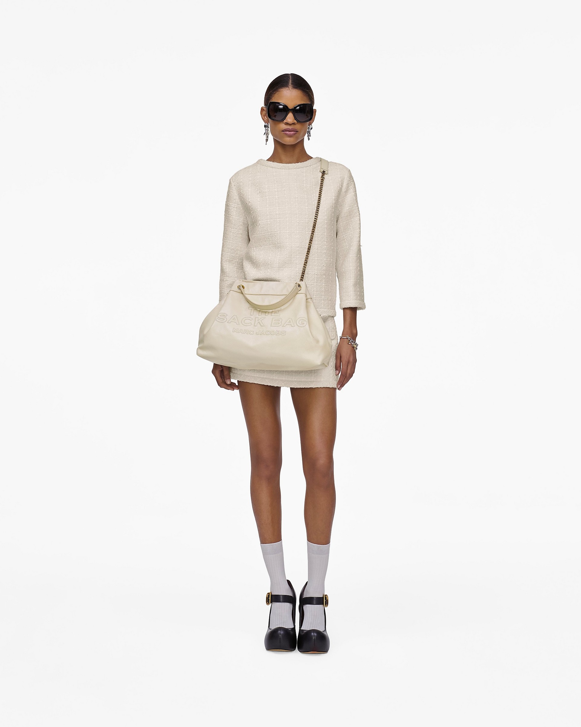 【関税込み】The Large Chain Sack Shoulder Bag - Marc Jacobs Marc Jacobs The Large Chain Sack Shoulder Bag | Neiman Marcus