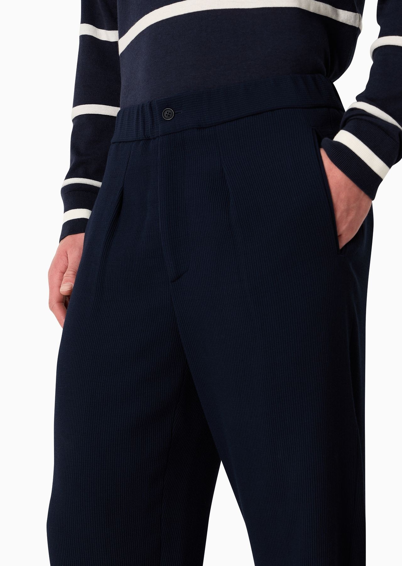 Single-pleat virgin wool trousers - 5