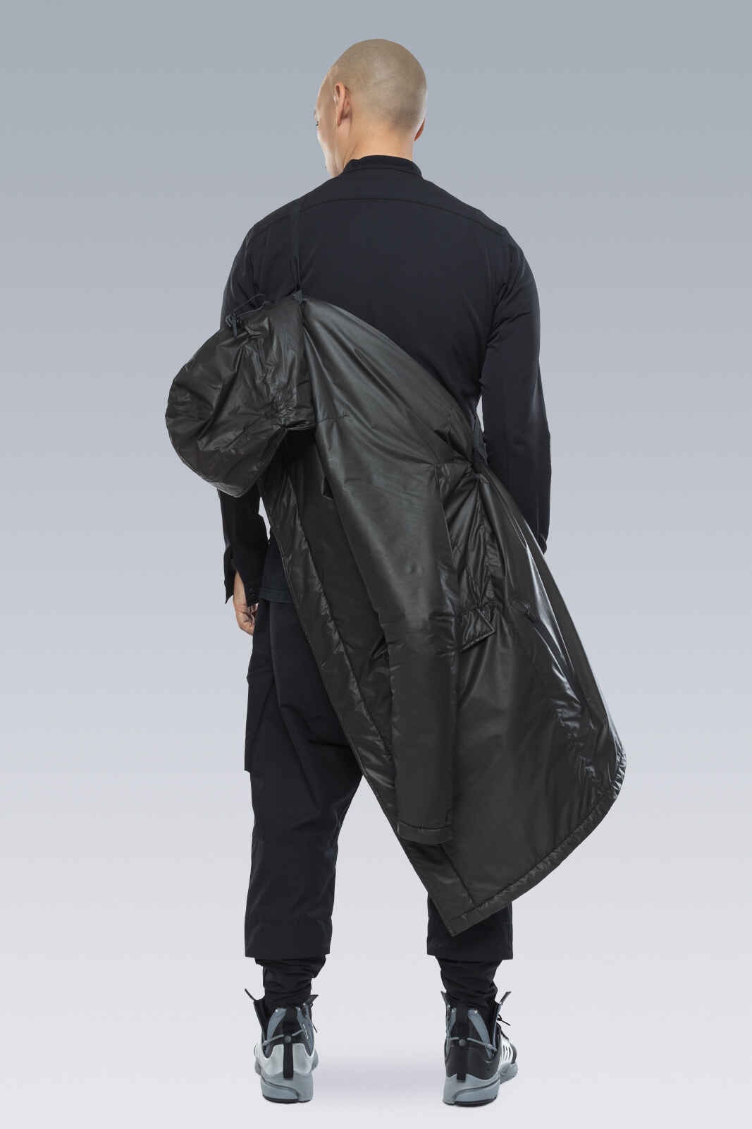 J46-FO 2L Gore-Tex Infinium™ Climashield® Coat Black - 42