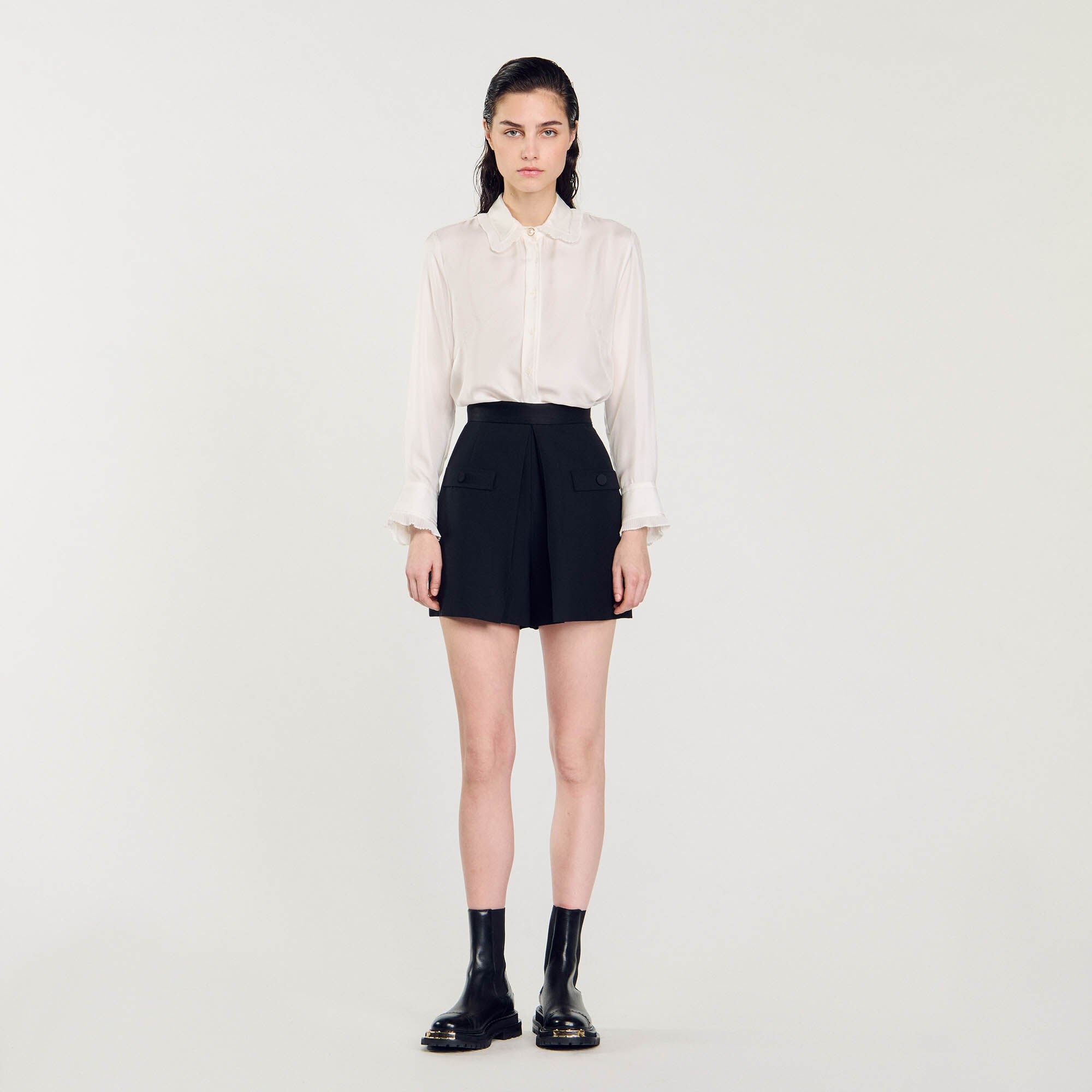 HIGH-WAISTED SHORTS WITH BUTTONS - 3