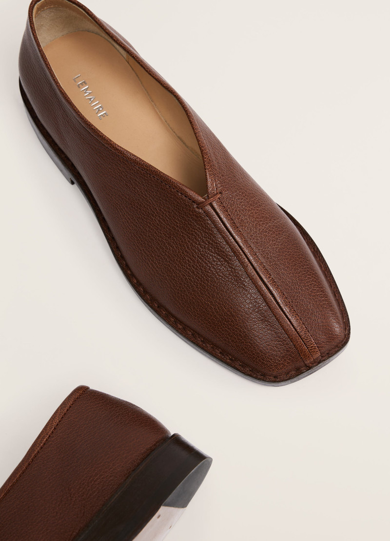 Lemaire FLAT PIPED SLIPPERS outlook
