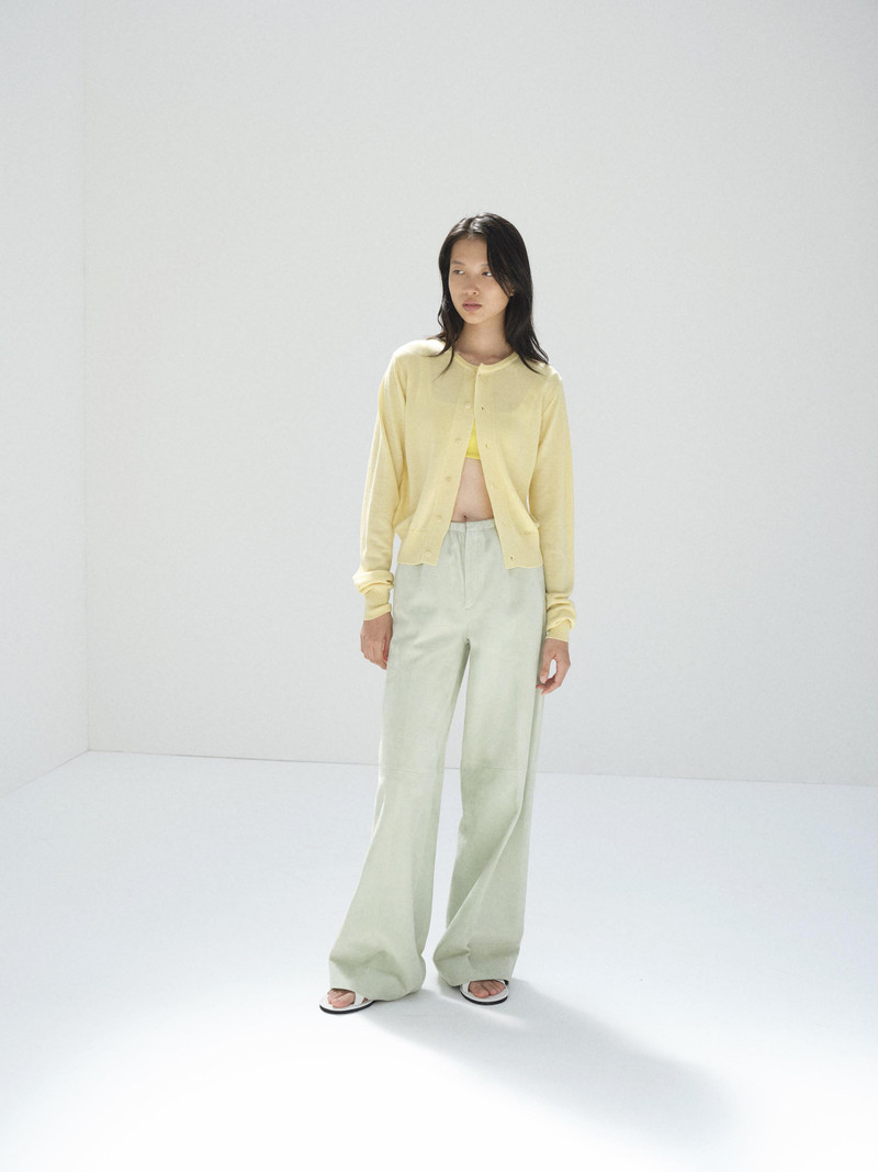 AURALEE CASHMERE HARD TWIST KNIT CARDIGAN outlook