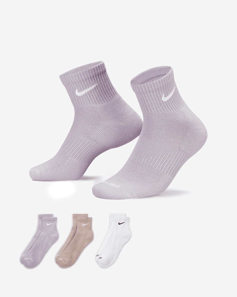 Nike Everyday Plus Cushioned Training Ankle Socks (3 Pairs) - 1