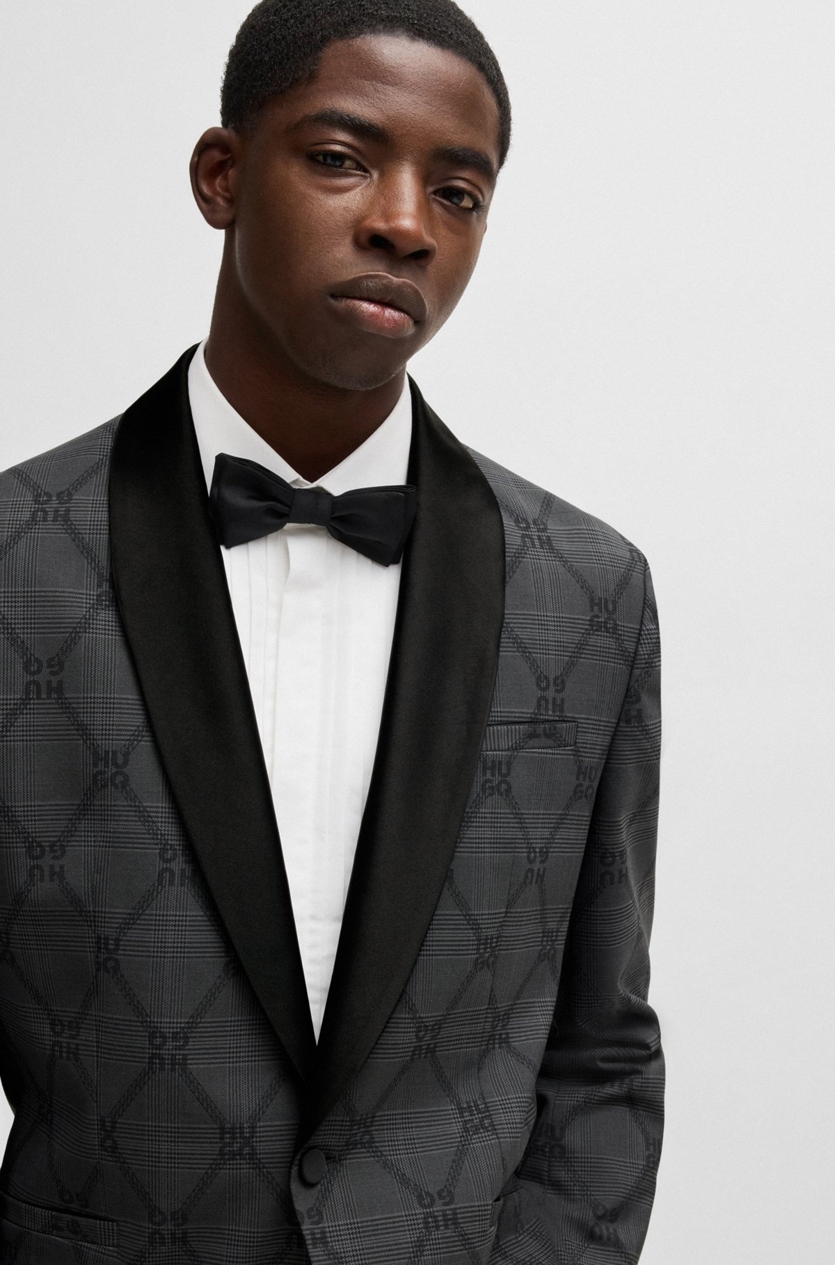 MODERN-FIT TUXEDO IN CHAIN-PRINT TWILL - 4