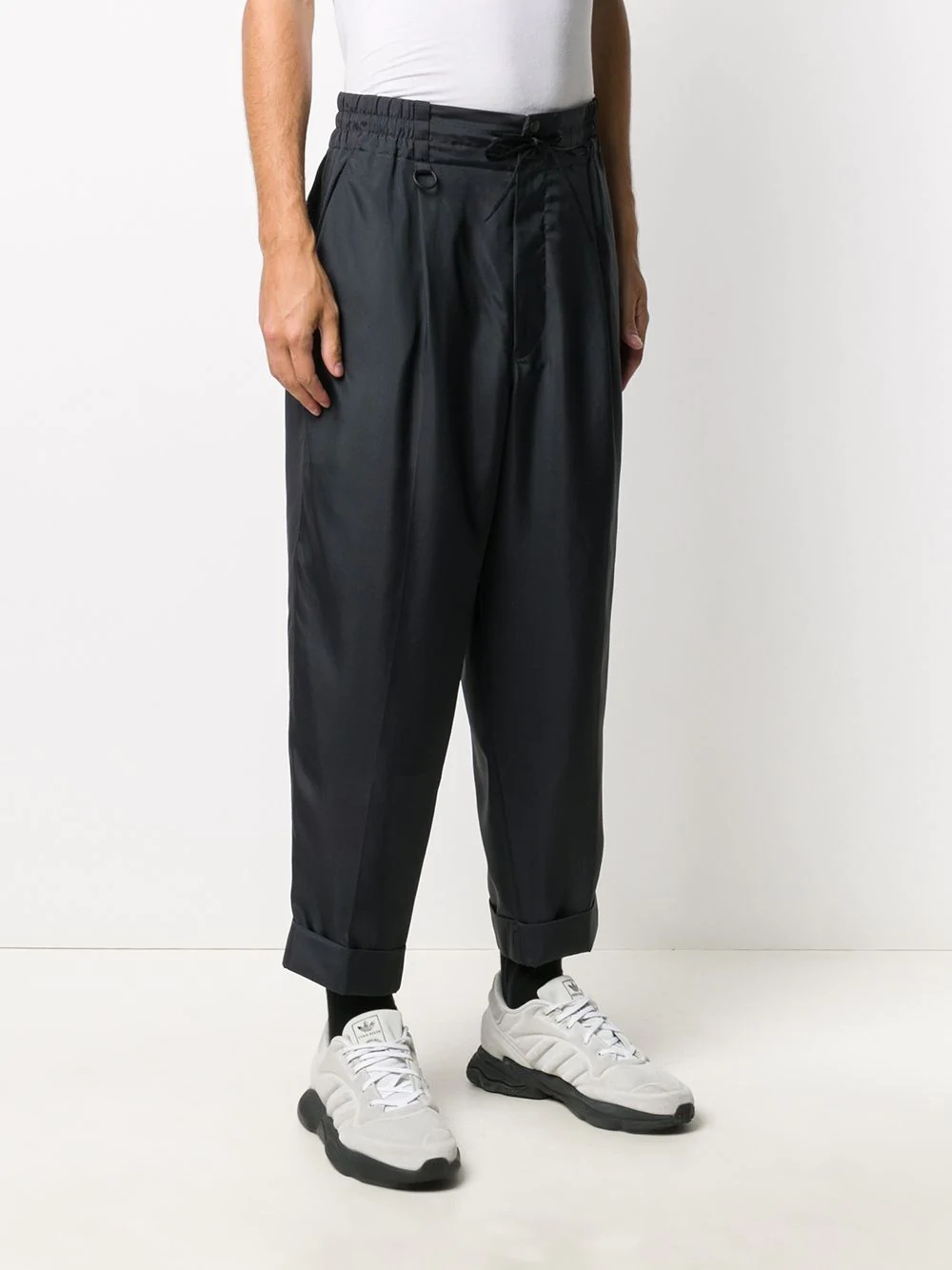 pleat-front cropped trousers  - 3