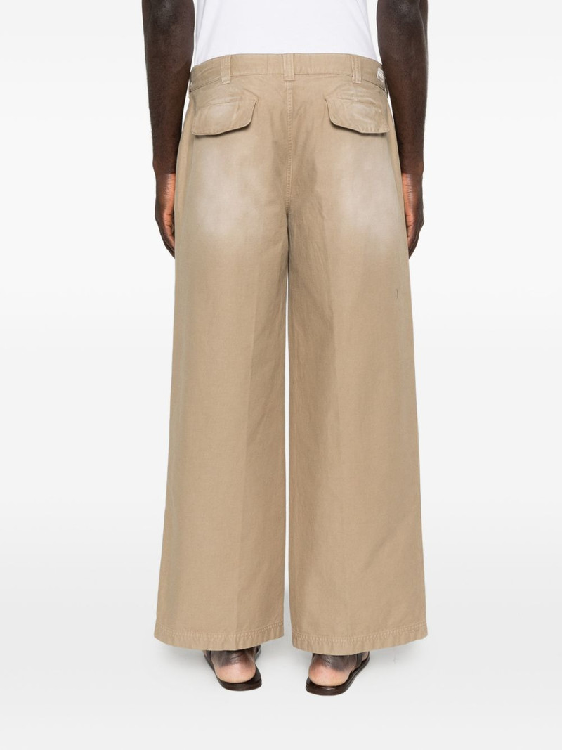 belt-loops trousers 4