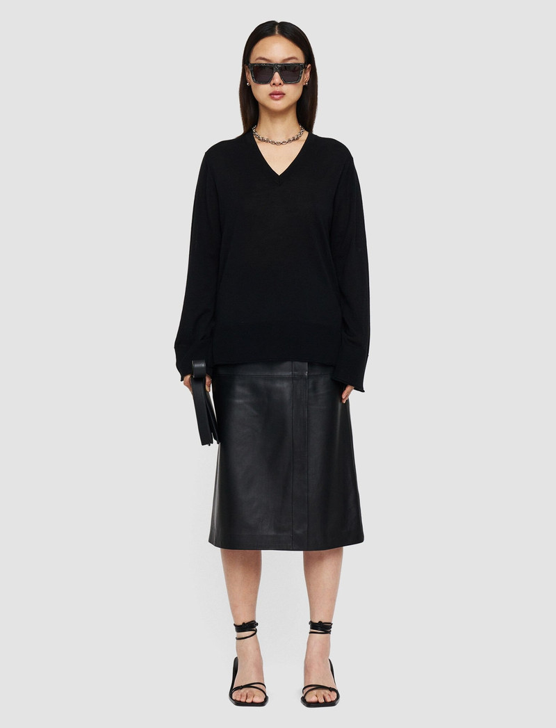 JOSEPH Super Fine Merino Silk V Neck Jumper outlook