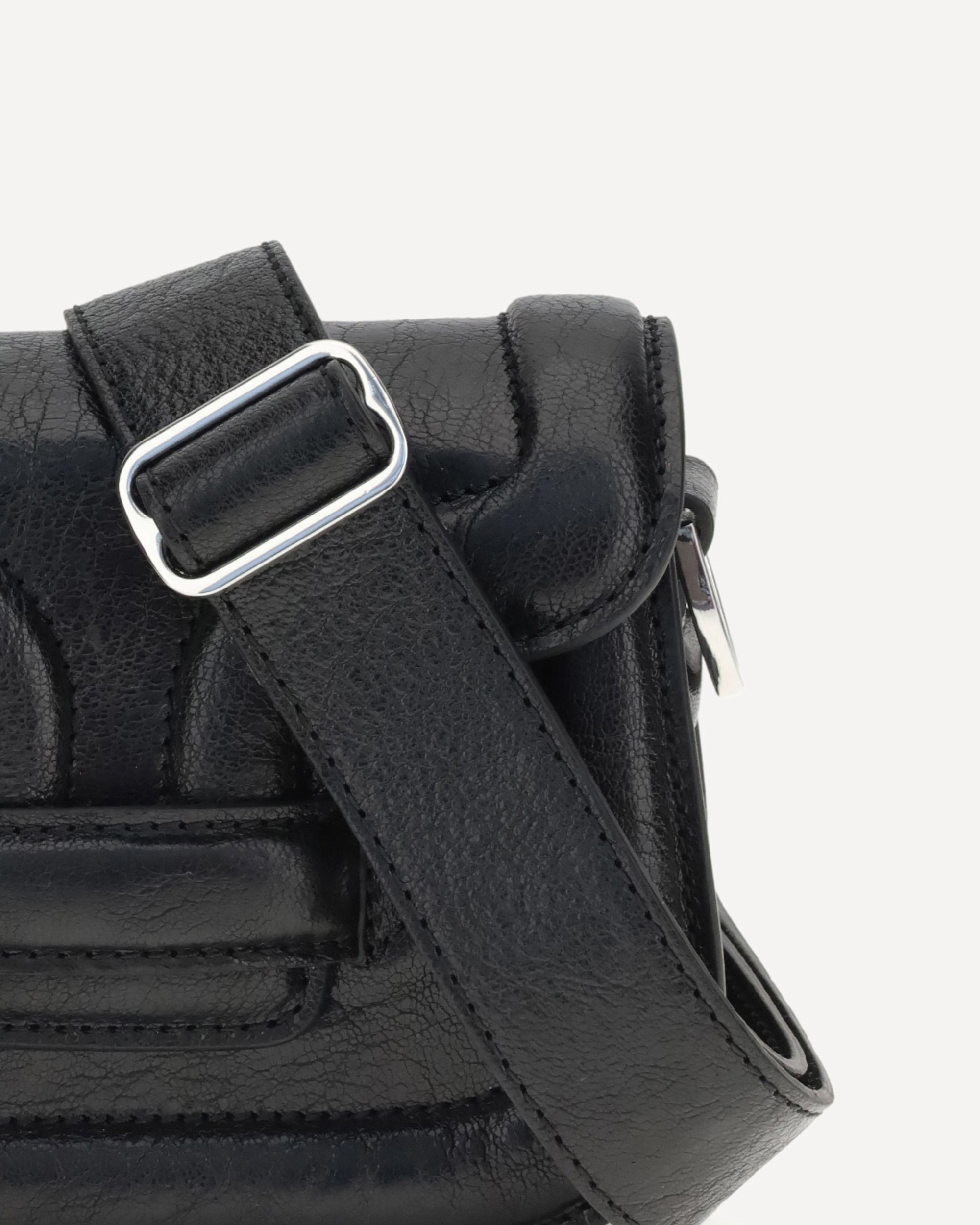 Alphaville Handbag - 4