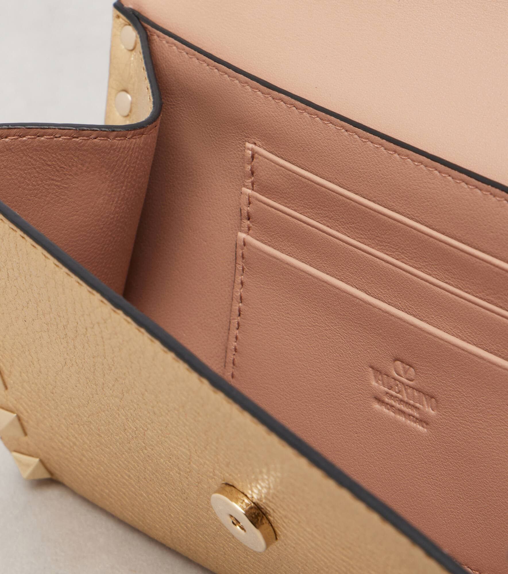 Rockstud Small leather shoulder bag - 3