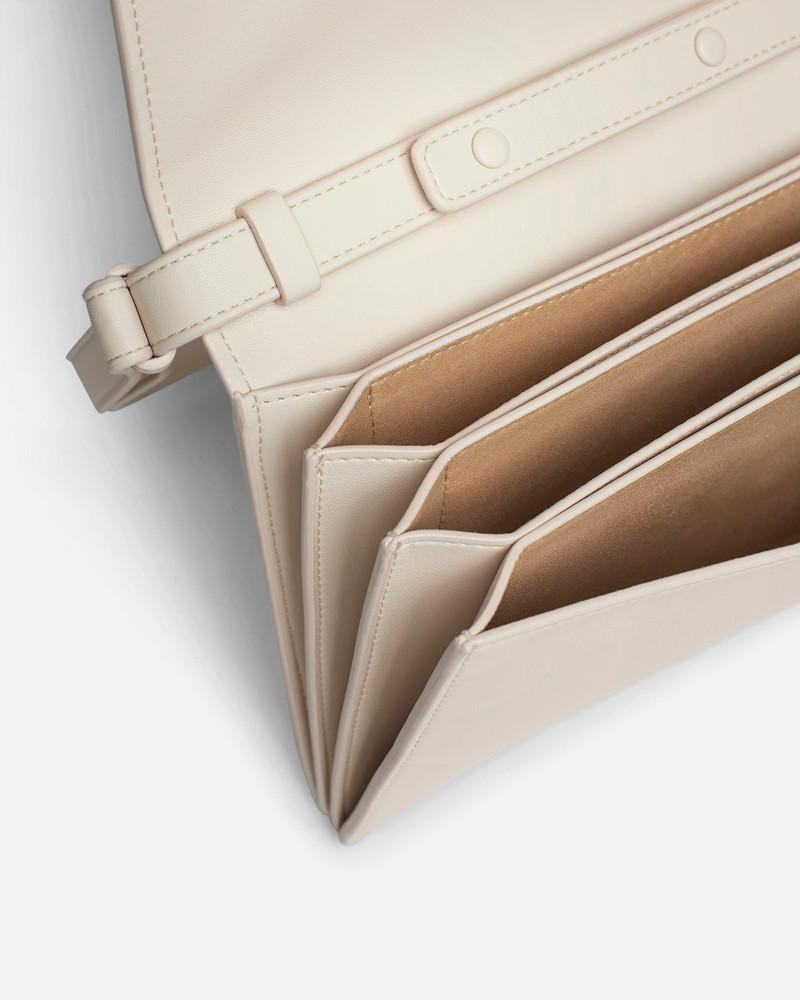 Alt-Nappa Shoulder Bag 5