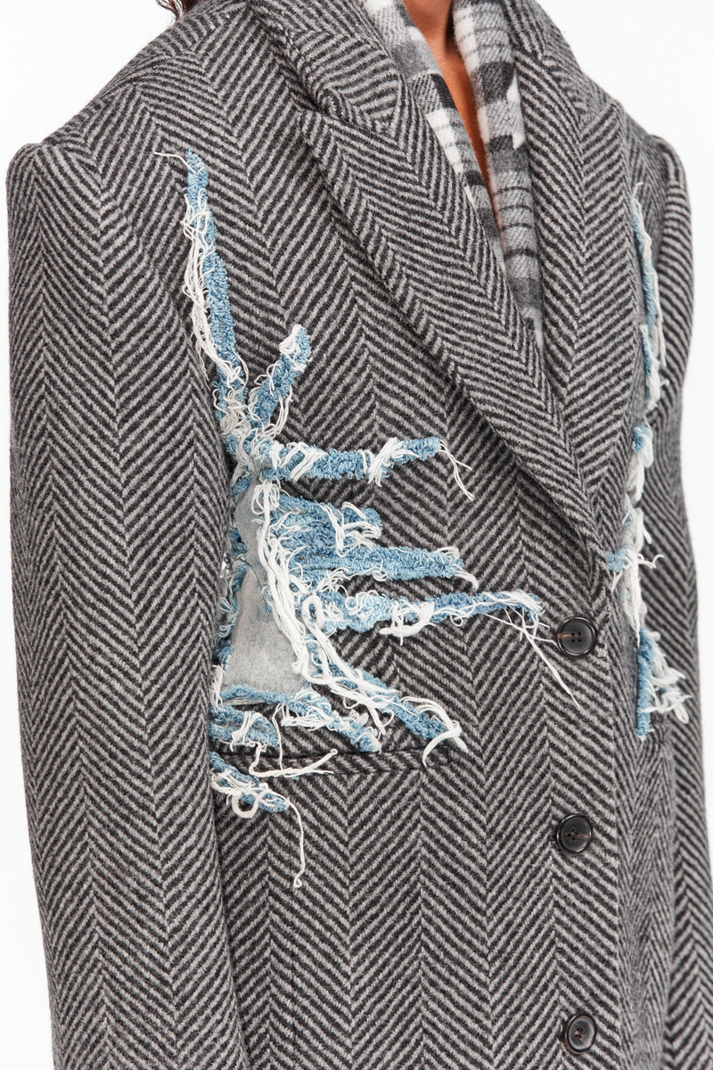 Hourglass Whisker Coat 3