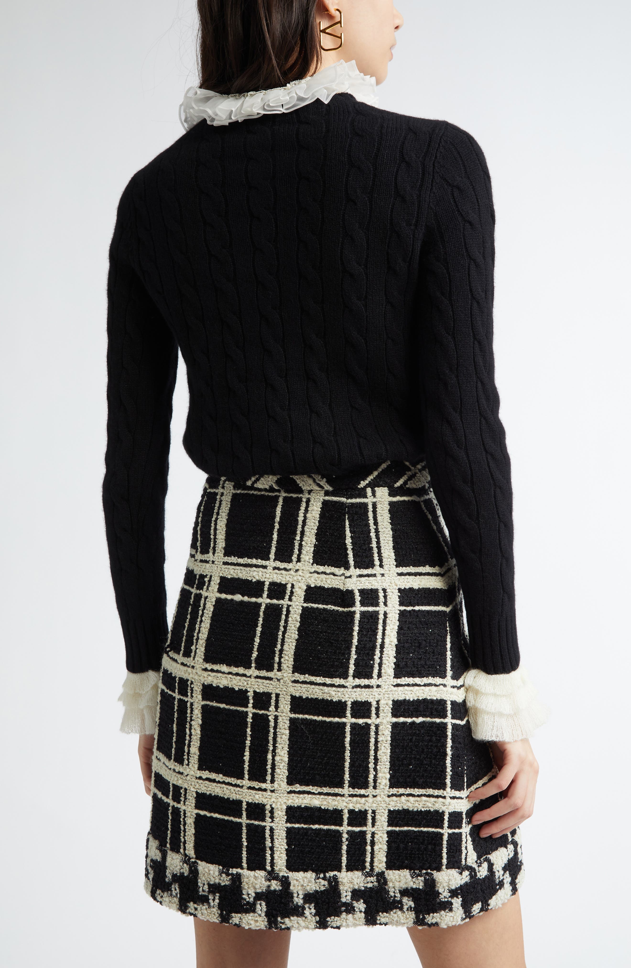 Valentino Garavani Ruffle Cuff Cable Cashmere Sweater in Ivory/Black at Nordstrom - 3