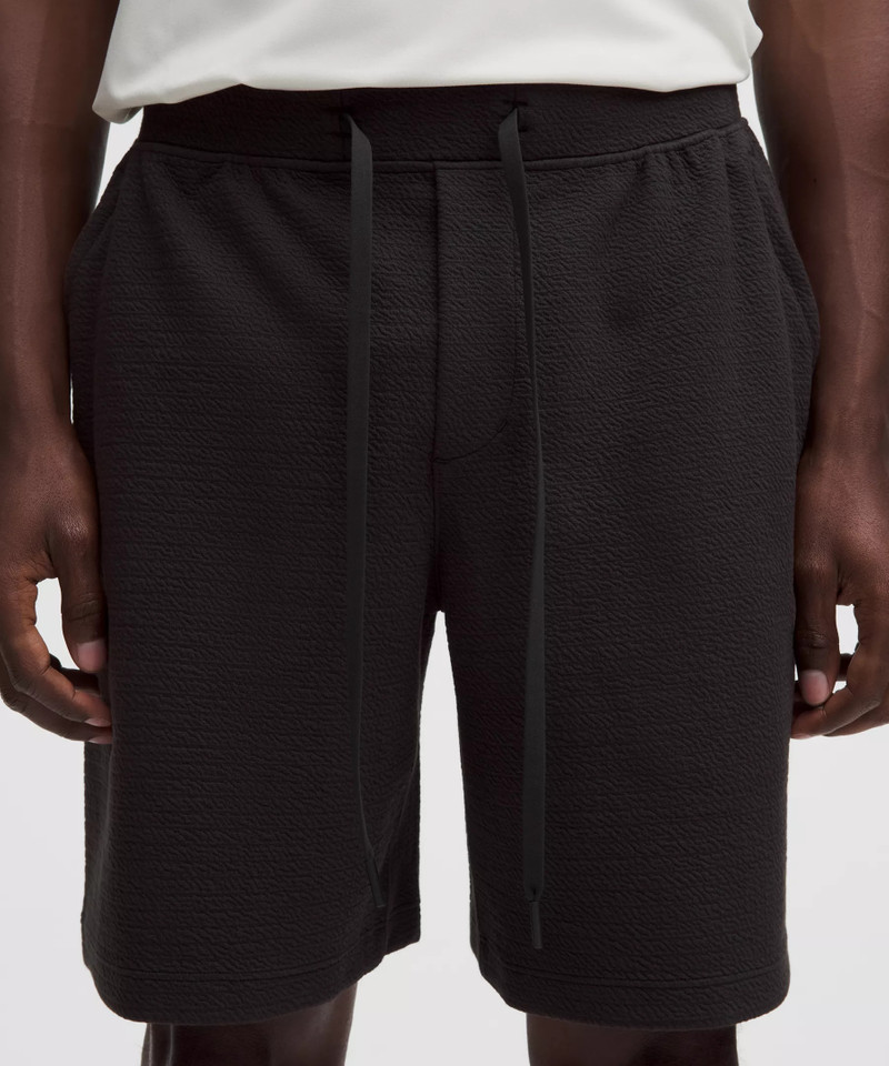 Textured Spacer Relaxed Short 8" 4
